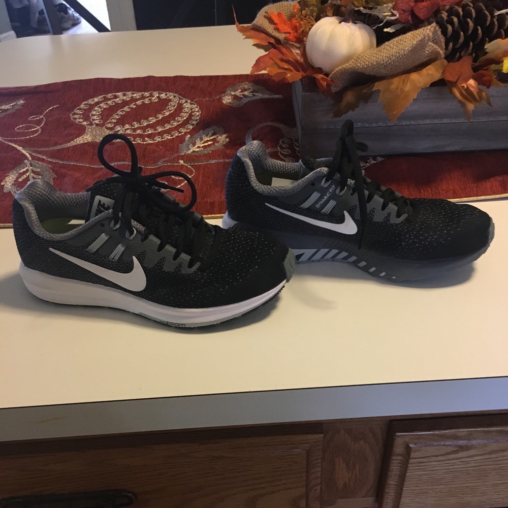 Women’s Nike Running Shoes Like New
